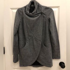 Lululemon That’s a Wrap Sweatshirt Sz 6
